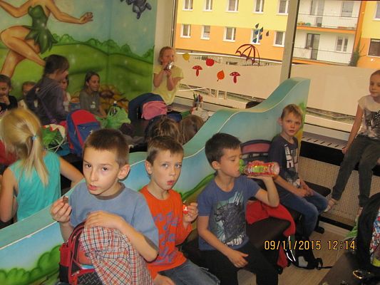 Grafika #11: Drugoklasiści w Smykolandii