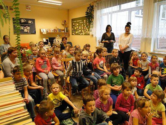 Grafika #1: Dzień Postaci z Bajek