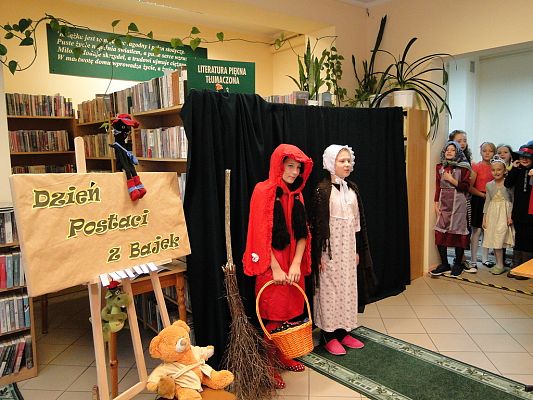 Grafika #2: Dzień Postaci z Bajek