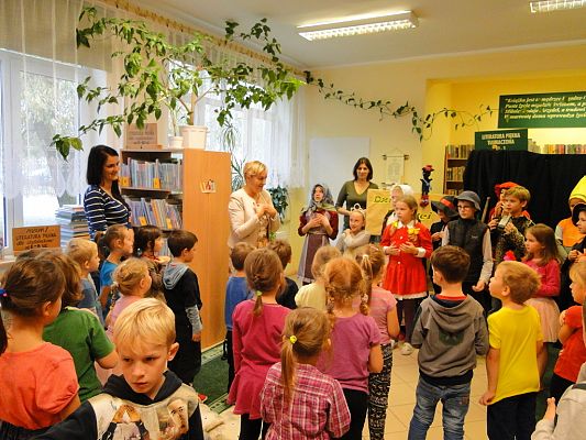 Grafika #6: Dzień Postaci z Bajek