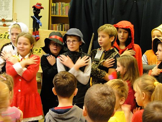 Grafika #7: Dzień Postaci z Bajek