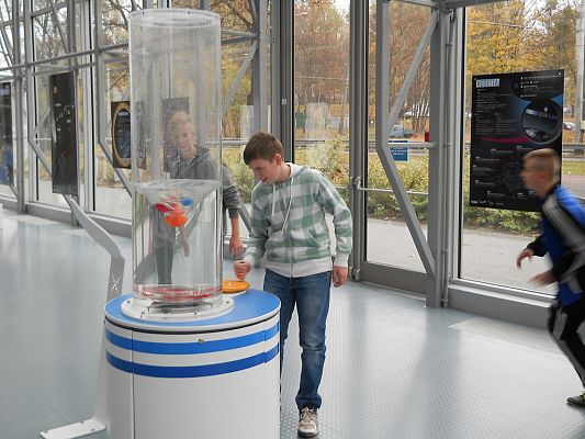 Grafika #1: W Centrum Nauki EXPERYMENT