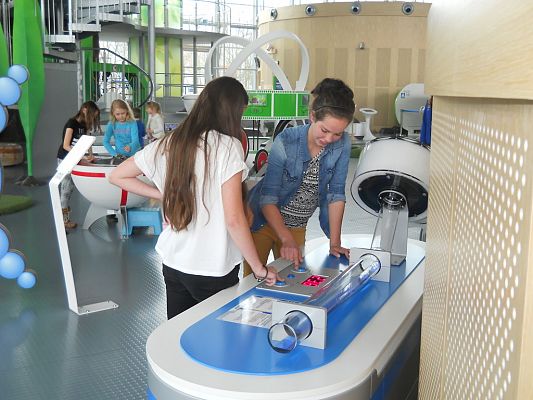 Grafika #3: W Centrum Nauki EXPERYMENT