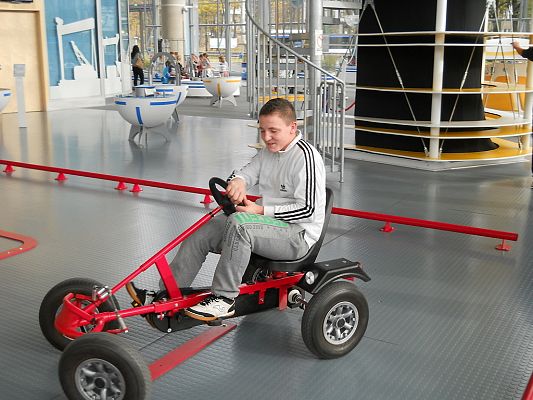 Grafika #9: W Centrum Nauki EXPERYMENT