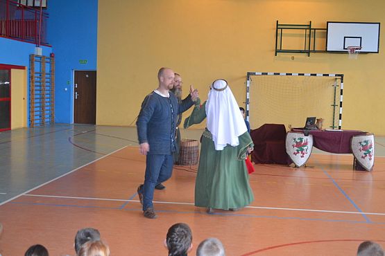 Grafika #5: Żywa lekcja historii- "Jak książę Eryk Pomorski królem został?"