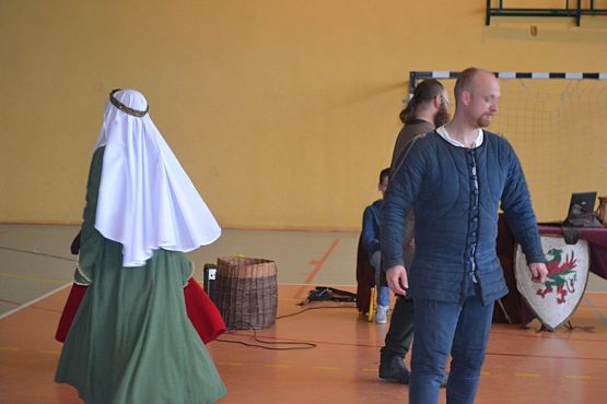 Grafika #6: Żywa lekcja historii- "Jak książę Eryk Pomorski królem został?"