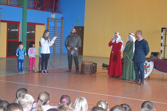 Grafika #11: Żywa lekcja historii- "Jak książę Eryk Pomorski królem został?"