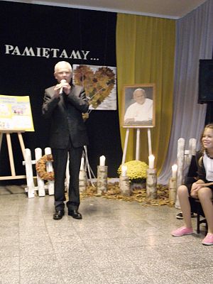 Grafika #4: Rocznica nadania imienia Jana Pawła II.