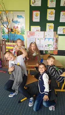 Grafika #4: Klasa III SP prowadzi hotel na greckiej wyspie - zajęcia metodą projektu