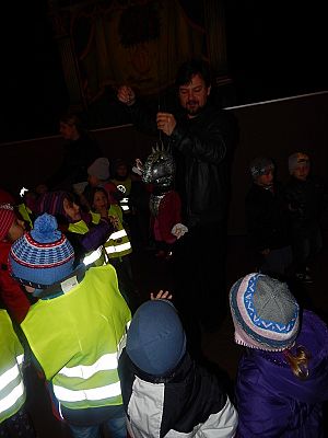 Grafika #4: Wyjazd przedszkolaków na spektakl "Piękna i Bestia"