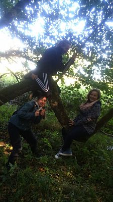 Grafika #0: 17 PRÓBNA ŁEBIEŃSKA DRUŻYNA BAŻYNOWY BÓR zbiera żołędzie i zarabia na mundury!