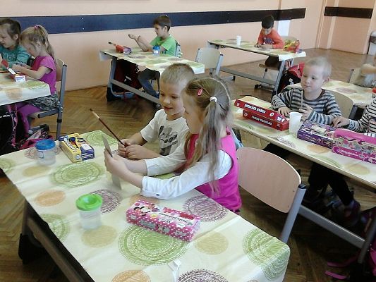 Grafika #0: Tak się bawią i uczą dzieci w klasie I A