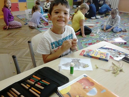 Grafika #12: Tak się bawią i uczą dzieci w klasie I A