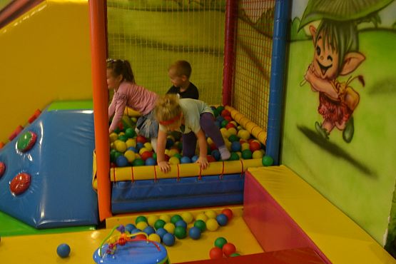 Grafika #1: Przedszkolaczki w Smykolandii