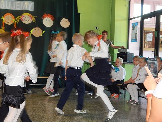 Grafika #12: Ślubowanie klas pierwszych