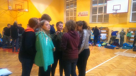 Grafika #5: NASI DZIELNI HARCERZE Z 17 ŁEBIEŃSKIEJ DRUŻYNY BAŻYNOWY BÓR UCZESTNIKAMI JESIENNEJ GRY POLOWEJ 2015