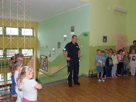 Grafika #0: Bezpieczna droga do szkoły.