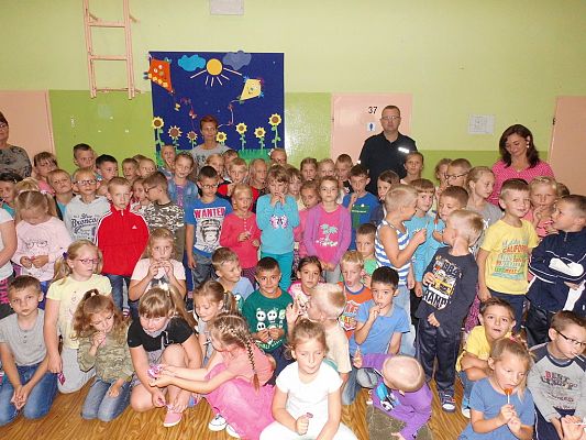 Grafika #5: Bezpieczna droga do szkoły.