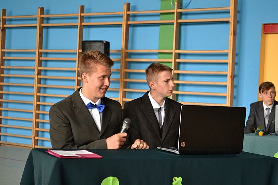 Grafika #17: Uroczyste zakończenie roku szkolnego 2014/2015