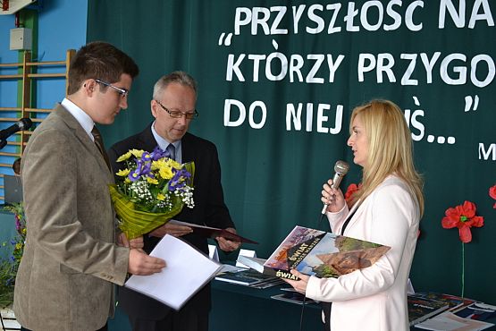 Grafika #22: Uroczyste zakończenie roku szkolnego 2014/2015