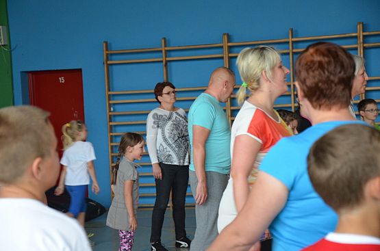 Grafika #4: Festyn rodzinny klas I-III "Mamo, Tato, pobaw się ze mną"