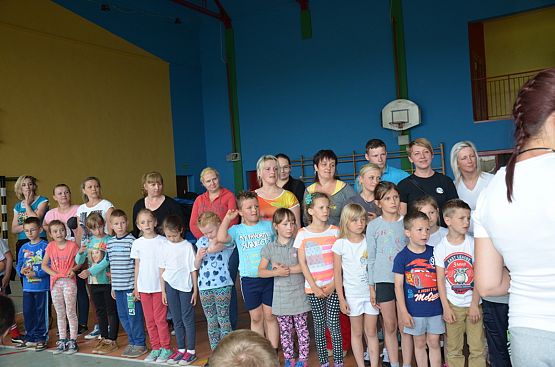 Grafika #15: Festyn rodzinny klas I-III "Mamo, Tato, pobaw się ze mną"