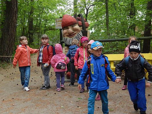 Grafika #12: Wycieczka do Parku Dinozaurów