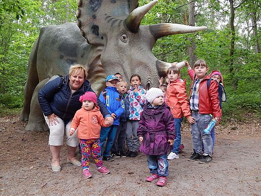 Grafika #14: Wycieczka do Parku Dinozaurów