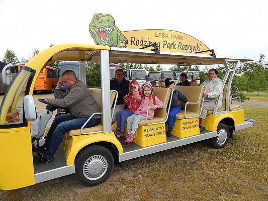 Grafika #16: Wycieczka do Parku Dinozaurów