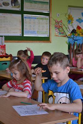 Grafika #8: Przedszkolaki w szkole