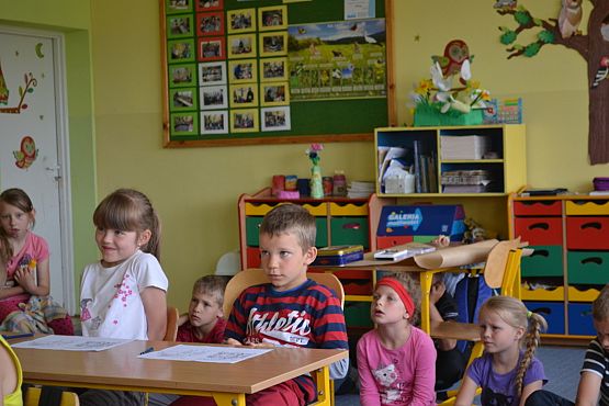 Grafika #10: Przedszkolaki w szkole