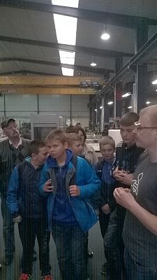 Grafika #4: Wyjazd do zakładów pracy.