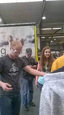 Grafika #5: Wyjazd do zakładów pracy.