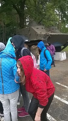 Grafika #18: Wyjazd do zakładów pracy.