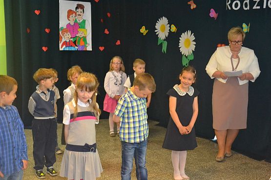 Grafika #1: "Dzień Rodziny" w grupie "0 - b"