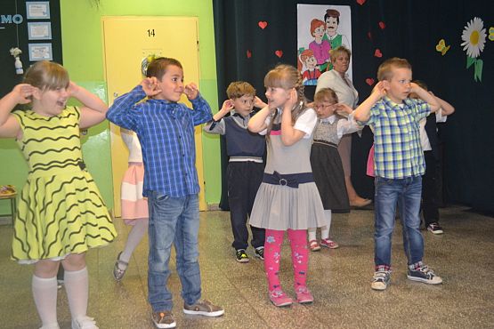 Grafika #2: "Dzień Rodziny" w grupie "0 - b"