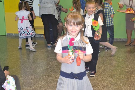 Grafika #7: "Dzień Rodziny" w grupie "0 - b"