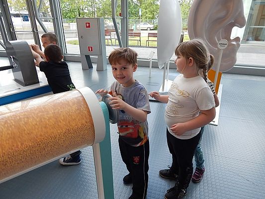 Grafika #7: Wycieczka do Centrum Nauki Eksperyment w Gdyni