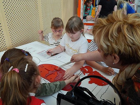 Grafika #8: Wycieczka do Centrum Nauki Eksperyment w Gdyni