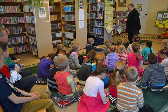 Grafika #4: Spotkanie z pisarzem Wiesławem Drabikiem