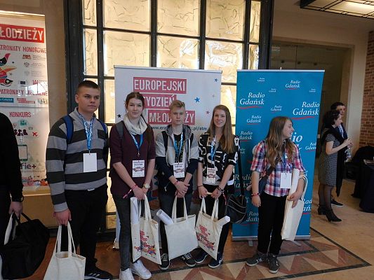 Grafika #1: Ogólnopolskie Forum Młodzieży