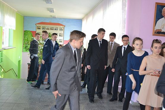 Grafika #5: EGZAMIN GIMNAZJALNY