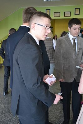 Grafika #6: EGZAMIN GIMNAZJALNY