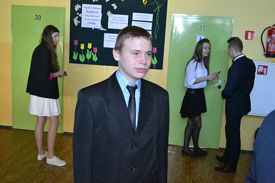 Grafika #12: EGZAMIN GIMNAZJALNY