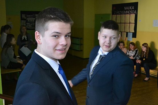 Grafika #13: EGZAMIN GIMNAZJALNY