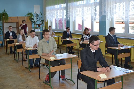 Grafika #15: EGZAMIN GIMNAZJALNY