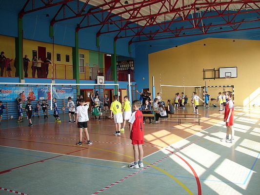 Grafika #0: Wojewódzka Liga Minisiatkówki w Łebieniu – 11.04.2015