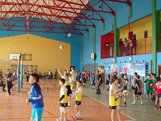 Grafika #4: Wojewódzka Liga Minisiatkówki w Łebieniu – 11.04.2015