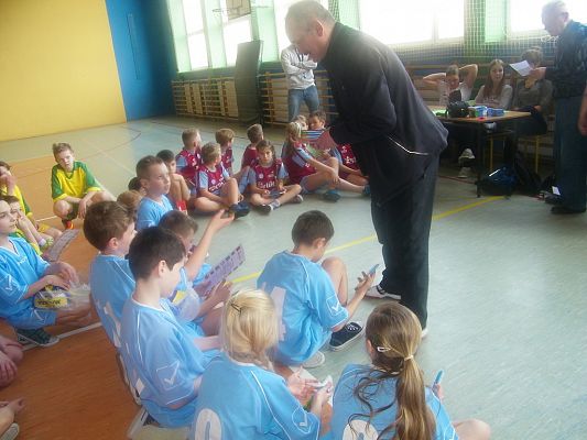 Grafika #6: Gminnych zawodach Mini piłki siatkowej 2