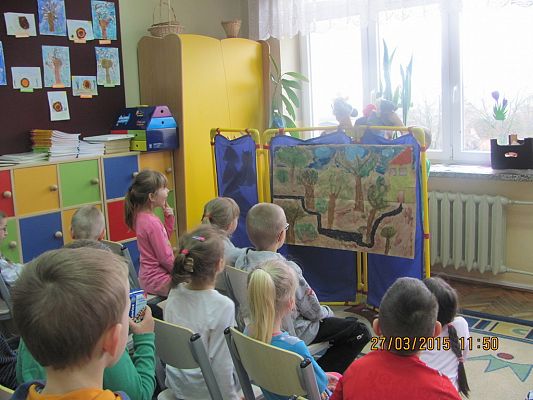 Grafika #9: Zabawa w teatr